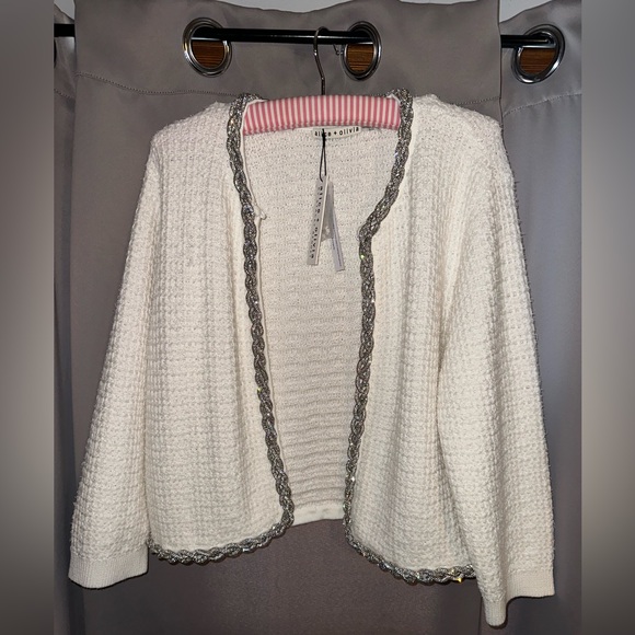 Alice + Olivia
Akira Embellished-Trim Cardigan Size XL - Picture 3 of 13